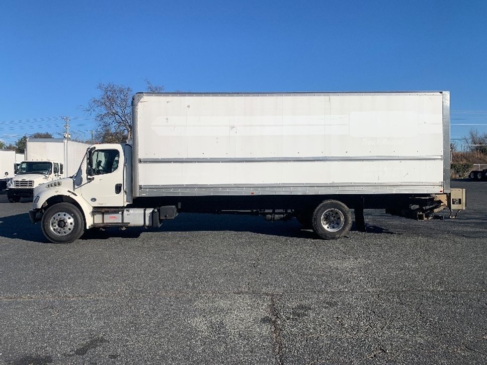 Medium Duty Box Truck-Light and Medium Duty Trucks-Freightliner-2019-M2-Concord-NC-294,044\n\t\tmiles-$ 35,500 - Image 4