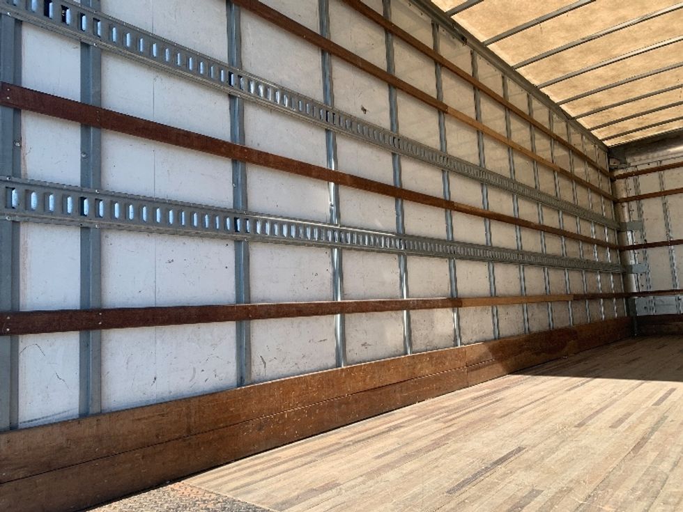 Medium Duty Box Truck-Light and Medium Duty Trucks-Freightliner-2019-M2-Concord-NC-326,326\n\t\tmiles-$ 27,750 - Image 11