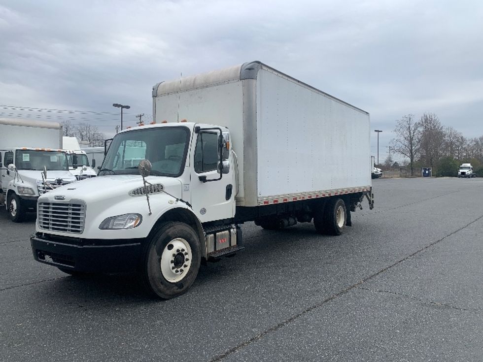 Medium Duty Box Truck-Light and Medium Duty Trucks-Freightliner-2019-M2-Concord-NC-91,379\n\t\tmiles-$ 61,000 - Image 3