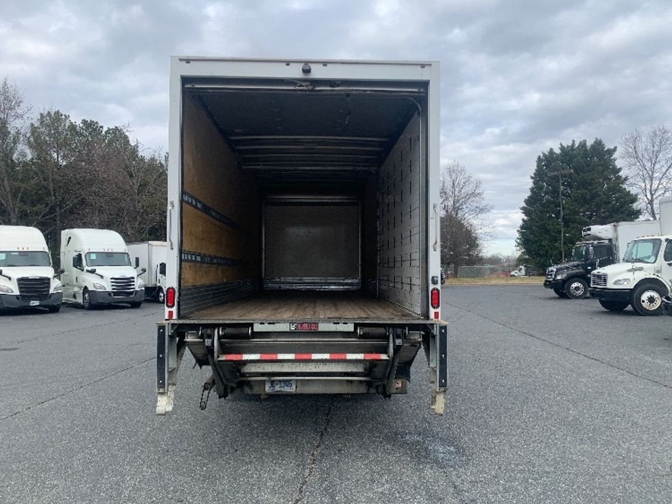 Medium Duty Box Truck-Light and Medium Duty Trucks-Freightliner-2019-M2-Concord-NC-91,379\n\t\tmiles-$ 61,000 - Image 8
