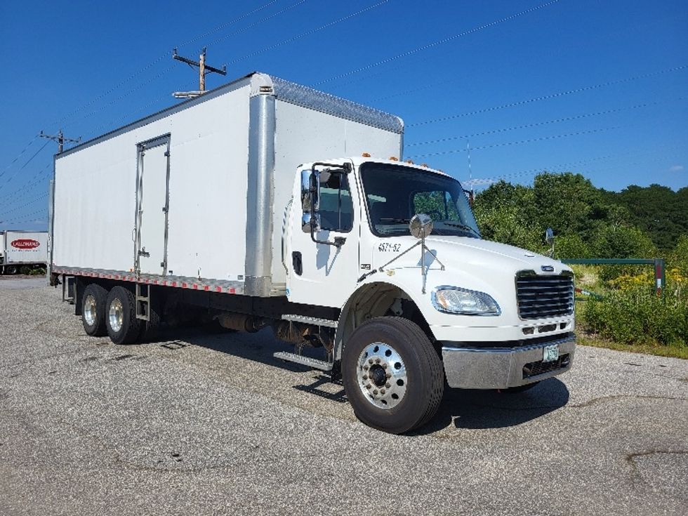 Medium Duty Box Truck-Light and Medium Duty Trucks-Freightliner-2019-M2-Concord-NH-141,575\n\t\tmiles-$ 59,500 - Image 1