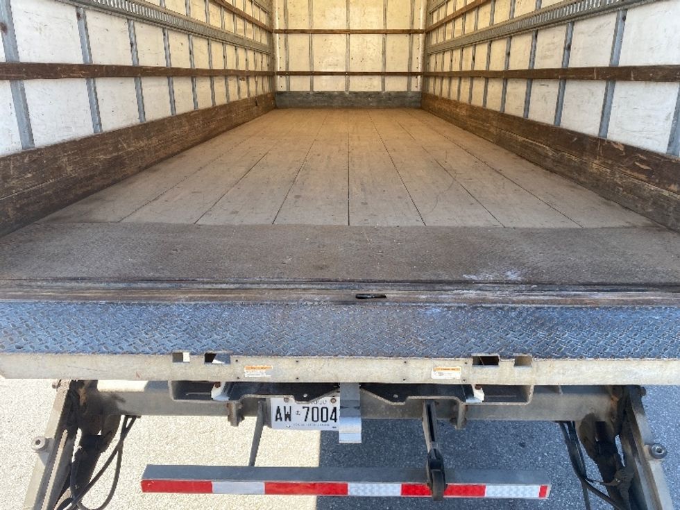 Medium Duty Box Truck-Light and Medium Duty Trucks-Freightliner-2019-M2-Concord-ON-286,436\n\t\tkm-$ 58,250 - Image 10