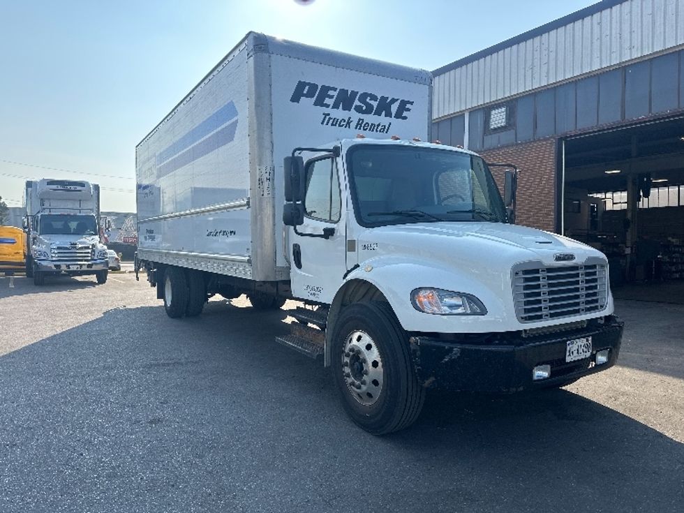 Medium Duty Box Truck-Light and Medium Duty Trucks-Freightliner-2019-M2-Concord-ON-294,550\n\t\tkm-$ 63,750 - Image 1