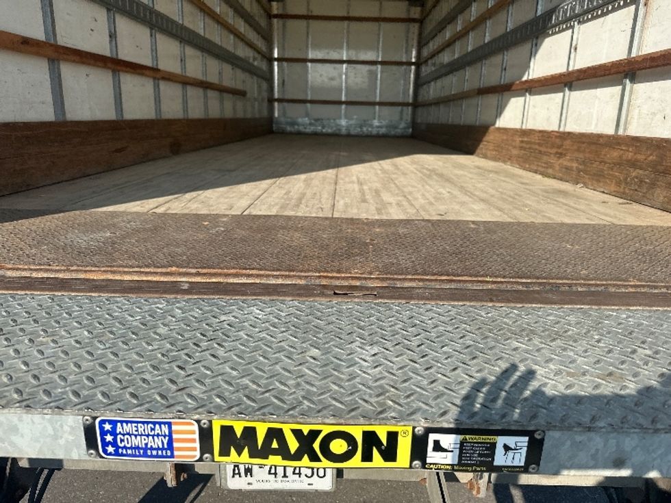 Medium Duty Box Truck-Light and Medium Duty Trucks-Freightliner-2019-M2-Concord-ON-294,550\n\t\tkm-$ 63,750 - Image 10