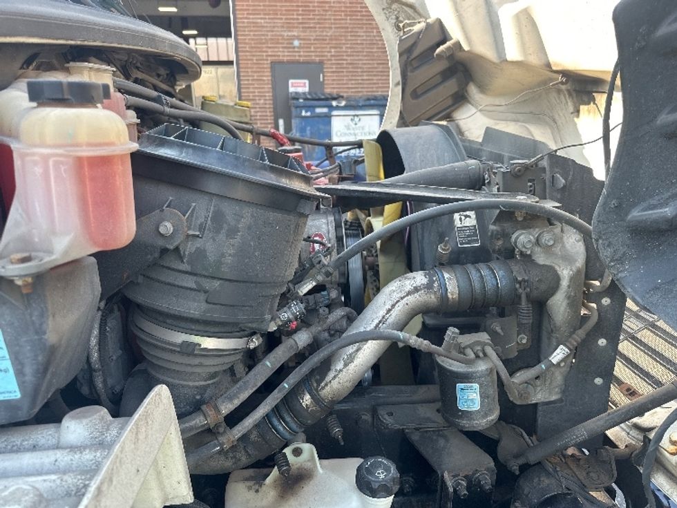 Medium Duty Box Truck-Light and Medium Duty Trucks-Freightliner-2019-M2-Concord-ON-294,550\n\t\tkm-$ 63,750 - Image 23