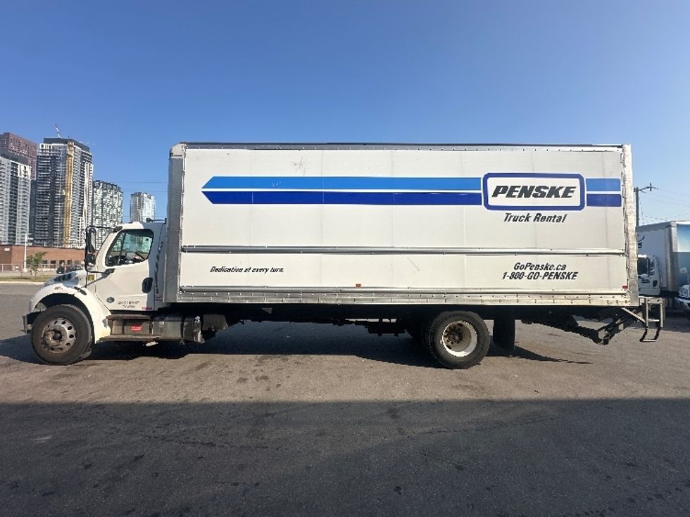 Medium Duty Box Truck-Light and Medium Duty Trucks-Freightliner-2019-M2-Concord-ON-294,550\n\t\tkm-$ 63,750 - Image 4