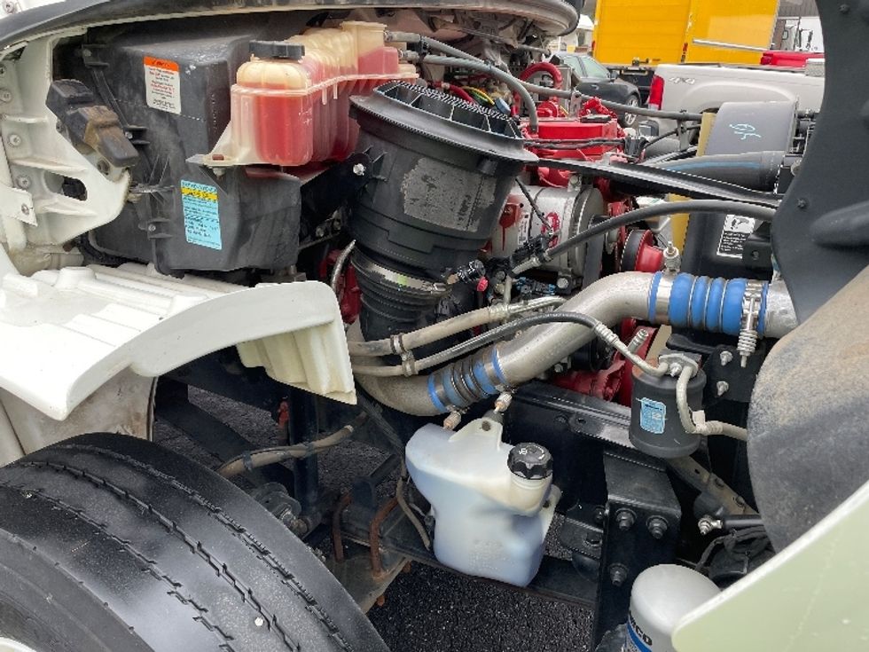 Medium Duty Box Truck-Light and Medium Duty Trucks-Freightliner-2019-M2-Conover-NC-50,056\n\t\tmiles-$ 60,500 - Image 23