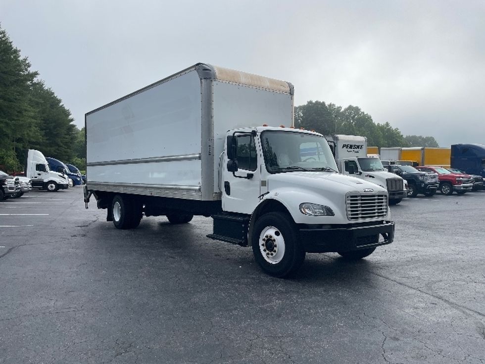 Medium Duty Box Truck-Light and Medium Duty Trucks-Freightliner-2019-M2-Conover-NC-89,326\n\t\tmiles-$ 60,000 - Image 1