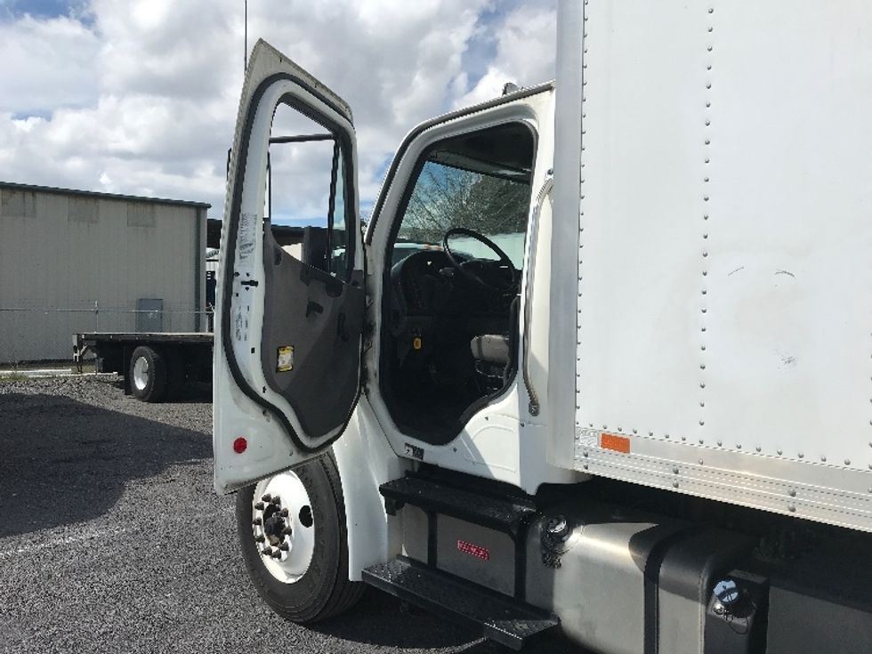 Medium Duty Box Truck-Light and Medium Duty Trucks-Freightliner-2019-M2-Conway-SC-116,466\n\t\tmiles-$ 60,500 - Image 16
