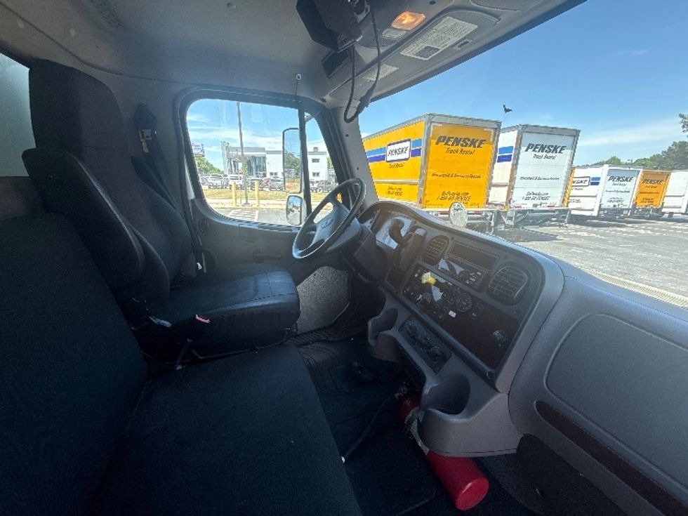 Medium Duty Box Truck-Light and Medium Duty Trucks-Freightliner-2019-M2-Conyers-GA-212,612\n\t\tmiles-$ 47,750 - Image 22