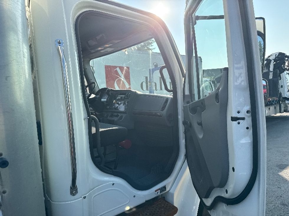 Medium Duty Box Truck-Light and Medium Duty Trucks-Freightliner-2019-M2-Coxsackie-NY-206,441\n\t\tmiles-$ 40,500 - Image 20