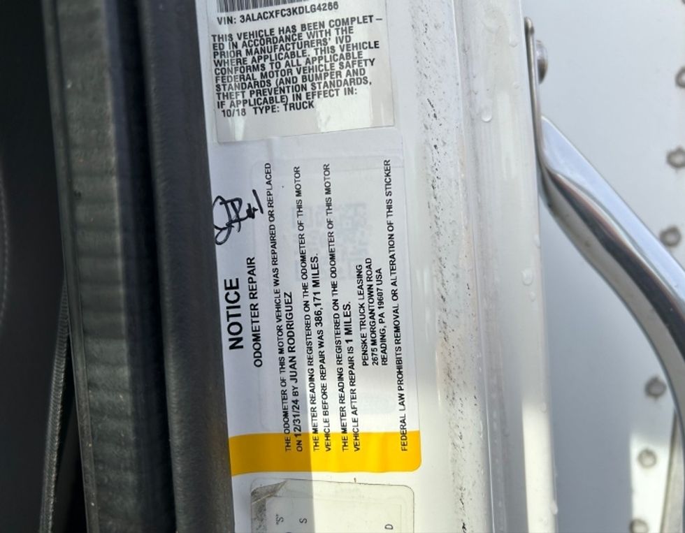 Medium Duty Box Truck-Light and Medium Duty Trucks-Freightliner-2019-M2-Cranbury-NJ-428,788\n\t\tmiles-$ 21,000 - Image 25