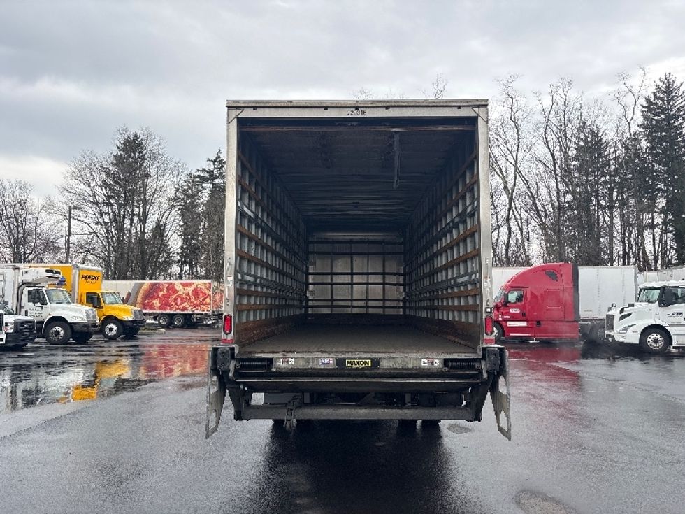 Medium Duty Box Truck-Light and Medium Duty Trucks-Freightliner-2019-M2-Cranbury-NJ-428,788\n\t\tmiles-$ 21,000 - Image 8