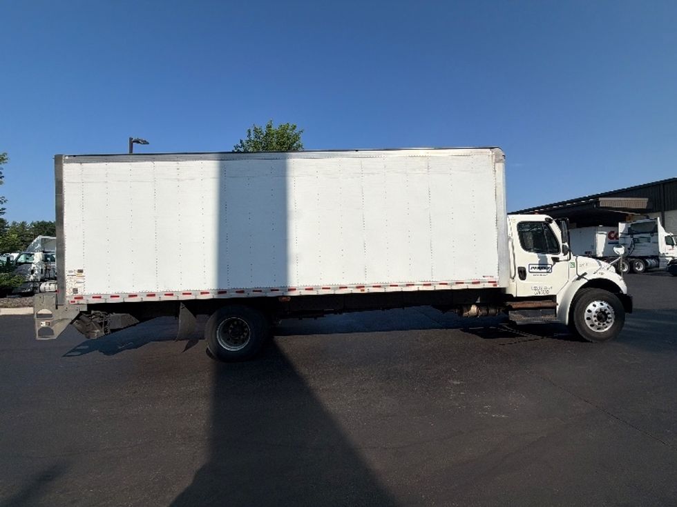 Medium Duty Box Truck-Light and Medium Duty Trucks-Freightliner-2019-M2-Cranbury-NJ-448,875\n\t\tmiles-$ 20,500 - Image 15