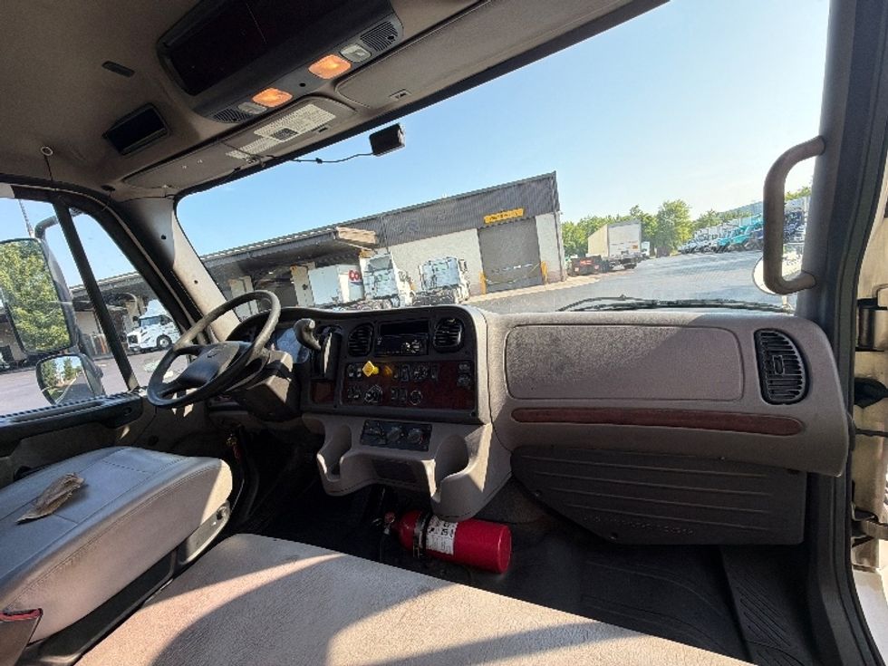 Medium Duty Box Truck-Light and Medium Duty Trucks-Freightliner-2019-M2-Cranbury-NJ-448,875\n\t\tmiles-$ 20,500 - Image 19