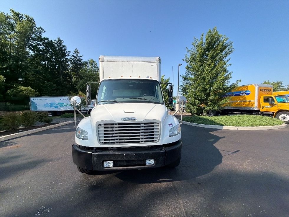 Medium Duty Box Truck-Light and Medium Duty Trucks-Freightliner-2019-M2-Cranbury-NJ-448,875\n\t\tmiles-$ 20,500 - Image 2