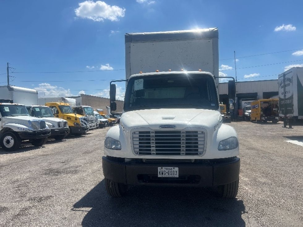 Medium Duty Box Truck-Light and Medium Duty Trucks-Freightliner-2019-M2-Dallas-TX-152,931\n\t\tmiles-$ 55,750 - Image 2