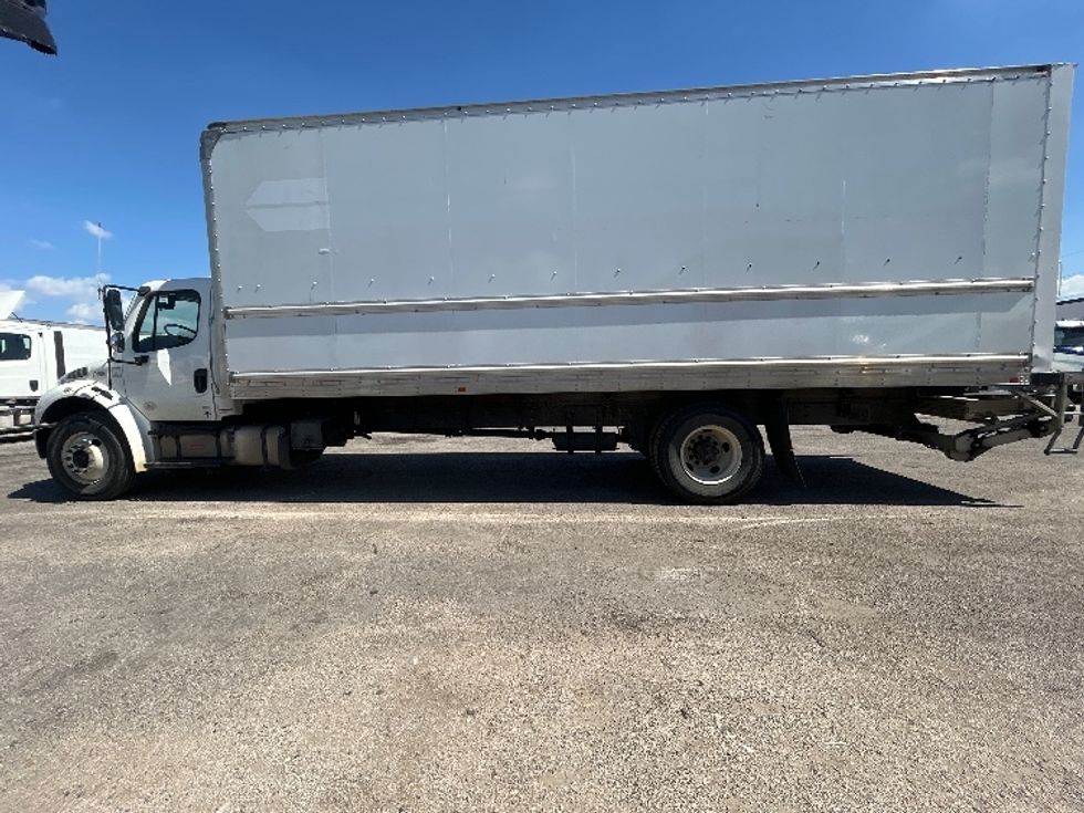 Medium Duty Box Truck-Light and Medium Duty Trucks-Freightliner-2019-M2-Dallas-TX-152,931\n\t\tmiles-$ 55,750 - Image 4