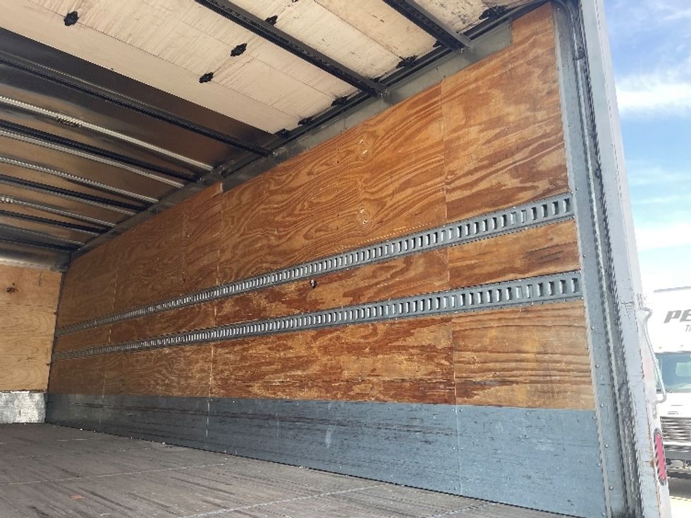 Medium Duty Box Truck-Light and Medium Duty Trucks-Freightliner-2019-M2-Dallas-TX-240,453\n\t\tmiles-$ 32,000 - Image 11