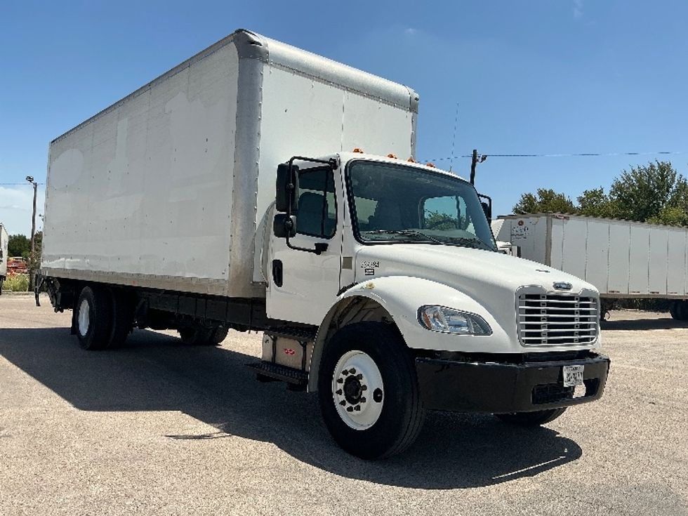 Medium Duty Box Truck-Light and Medium Duty Trucks-Freightliner-2019-M2-Dallas-TX-51,066\n\t\tmiles-$ 67,500 - Image 1