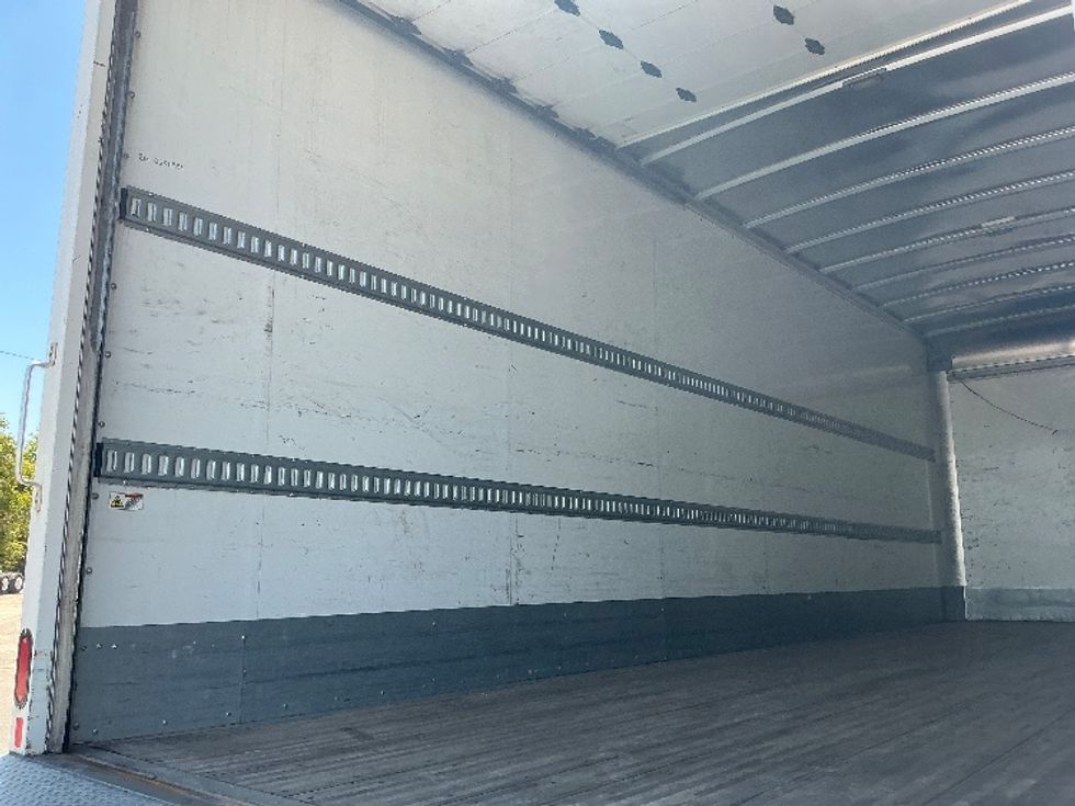 Medium Duty Box Truck-Light and Medium Duty Trucks-Freightliner-2019-M2-Dallas-TX-51,066\n\t\tmiles-$ 67,500 - Image 11