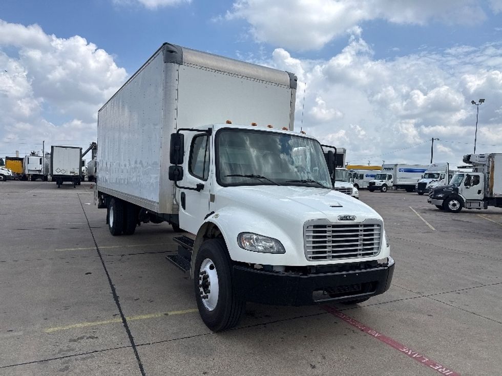 Medium Duty Box Truck-Light and Medium Duty Trucks-Freightliner-2019-M2-Dallas-TX-61,341\n\t\tmiles-$ 65,750 - Image 1