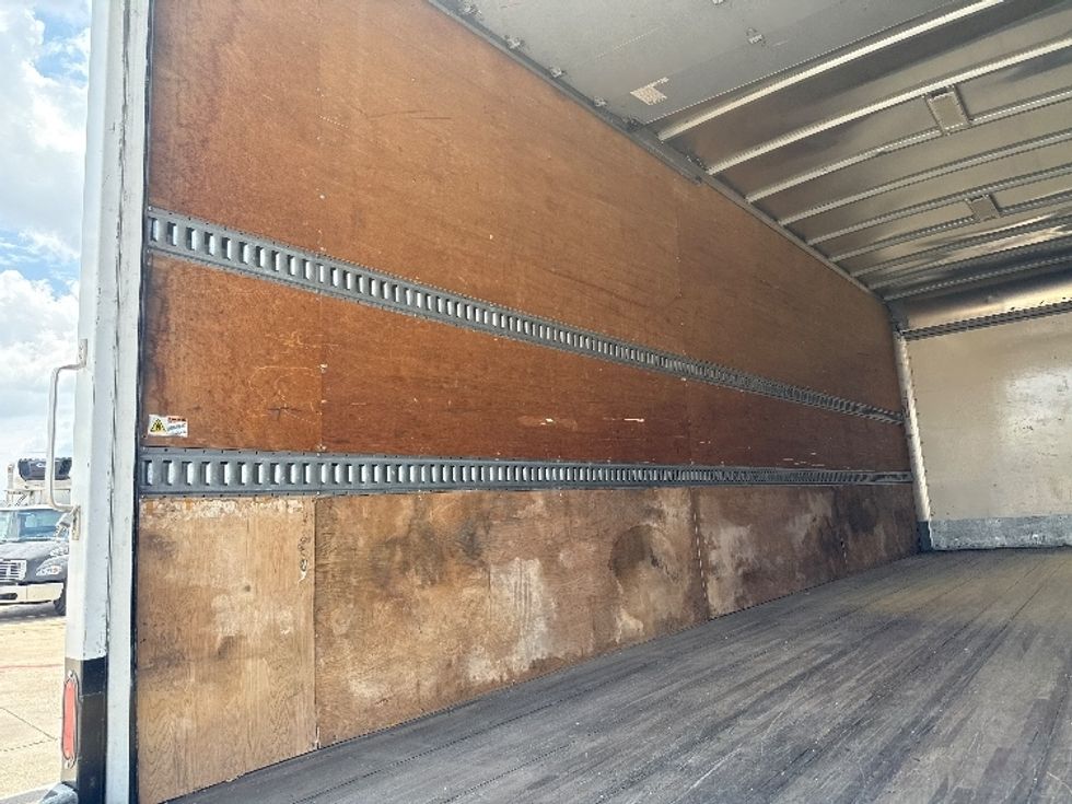 Medium Duty Box Truck-Light and Medium Duty Trucks-Freightliner-2019-M2-Dallas-TX-61,341\n\t\tmiles-$ 65,750 - Image 11