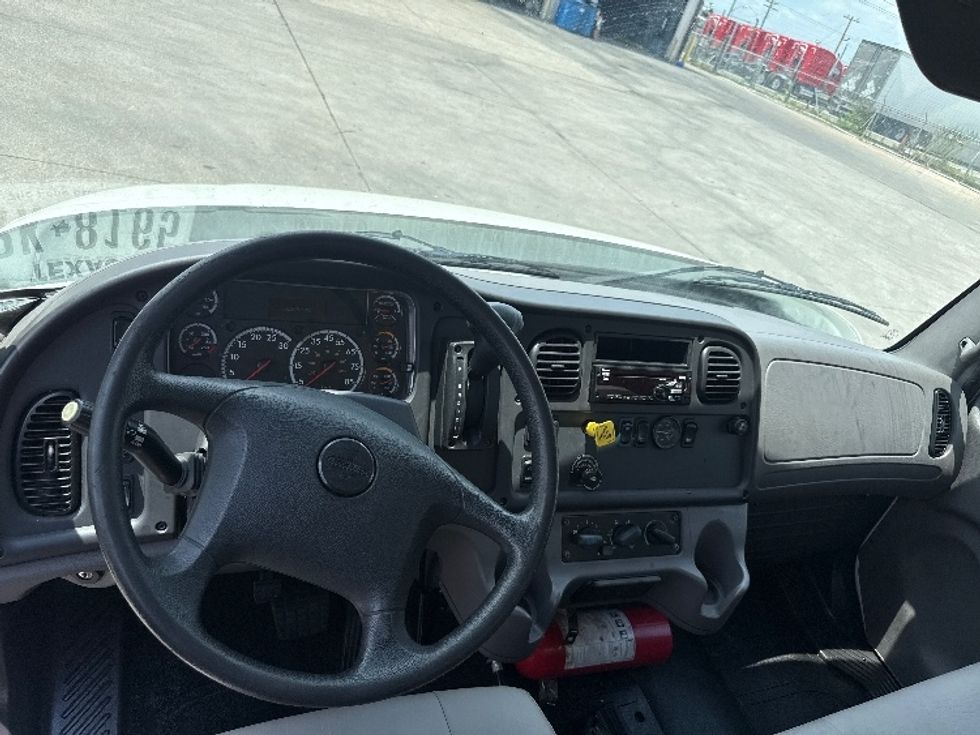 Medium Duty Box Truck-Light and Medium Duty Trucks-Freightliner-2019-M2-Dallas-TX-61,341\n\t\tmiles-$ 65,750 - Image 17