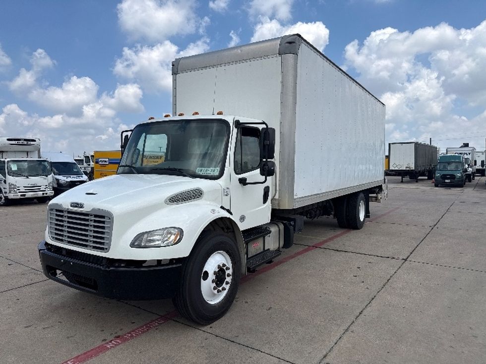 Medium Duty Box Truck-Light and Medium Duty Trucks-Freightliner-2019-M2-Dallas-TX-61,341\n\t\tmiles-$ 65,750 - Image 3