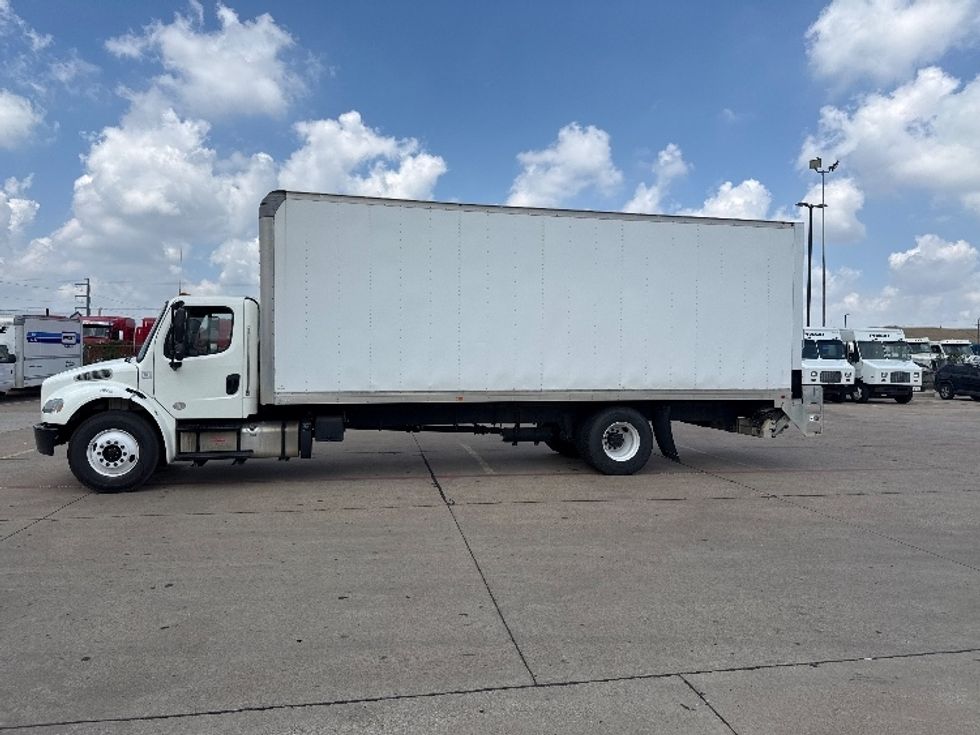 Medium Duty Box Truck-Light and Medium Duty Trucks-Freightliner-2019-M2-Dallas-TX-61,341\n\t\tmiles-$ 65,750 - Image 4