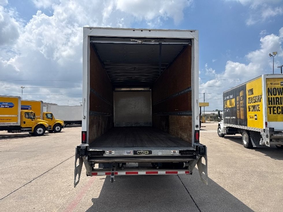 Medium Duty Box Truck-Light and Medium Duty Trucks-Freightliner-2019-M2-Dallas-TX-61,341\n\t\tmiles-$ 65,750 - Image 8