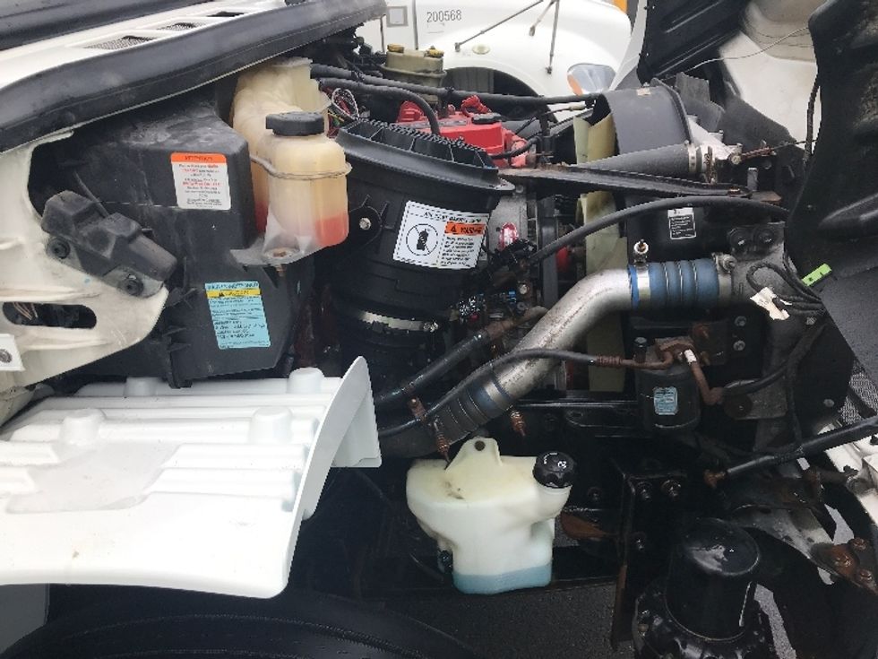 Medium Duty Box Truck-Light and Medium Duty Trucks-Freightliner-2019-M2-Dartmouth-NS-210,275\n\t\tkm-$ 76,000 - Image 23