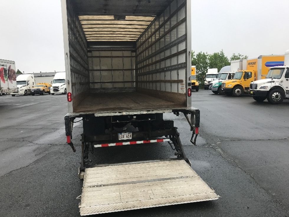 Medium Duty Box Truck-Light and Medium Duty Trucks-Freightliner-2019-M2-Dartmouth-NS-226,706\n\t\tkm-$ 71,750 - Image 9