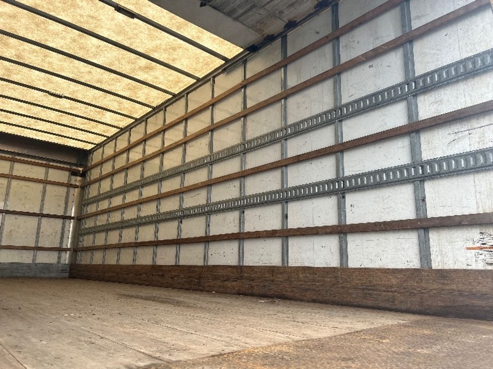 Medium Duty Box Truck-Light and Medium Duty Trucks-Freightliner-2019-M2-Dartmouth-NS-296,075\n\t\tkm-$ 61,250 - Image 12