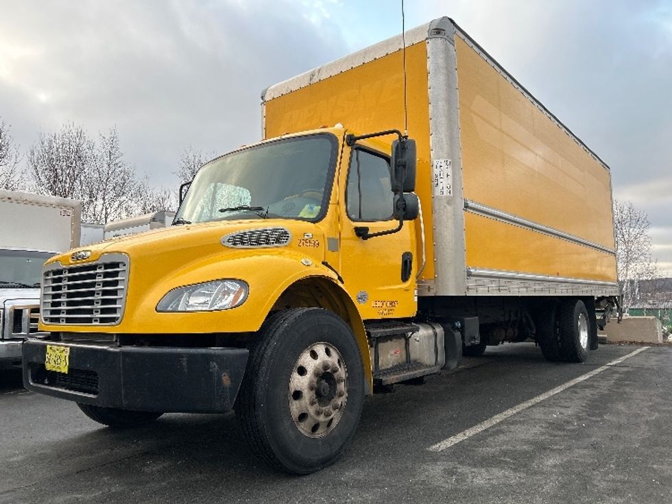 Medium Duty Box Truck-Light and Medium Duty Trucks-Freightliner-2019-M2-Dartmouth-NS-296,075\n\t\tkm-$ 61,250 - Image 3