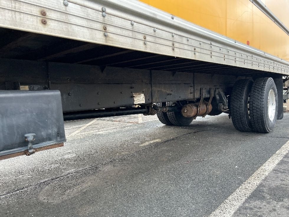 Medium Duty Box Truck-Light and Medium Duty Trucks-Freightliner-2019-M2-Dartmouth-NS-296,075\n\t\tkm-$ 61,250 - Image 5