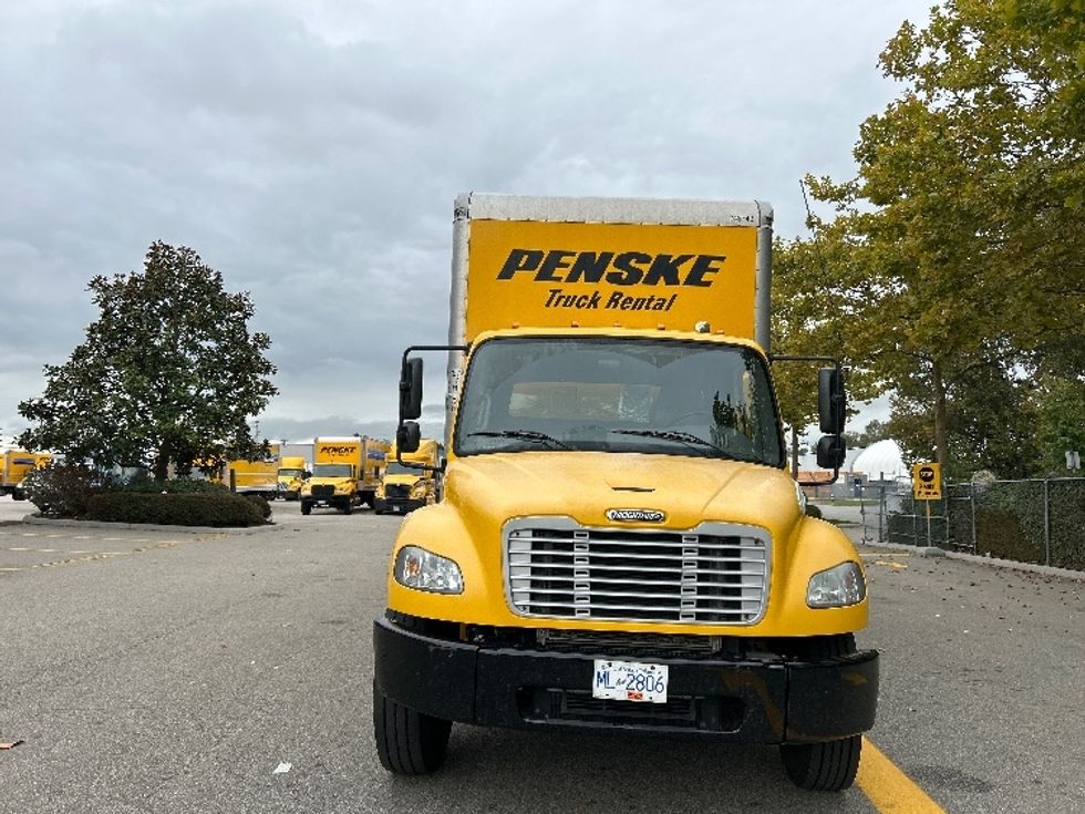 Medium Duty Box Truck-Light and Medium Duty Trucks-Freightliner-2019-M2-Delta-BC-175,632\n\t\tkm-$ 72,500 - Image 2