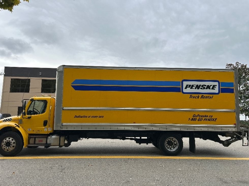 Medium Duty Box Truck-Light and Medium Duty Trucks-Freightliner-2019-M2-Delta-BC-175,632\n\t\tkm-$ 72,500 - Image 4