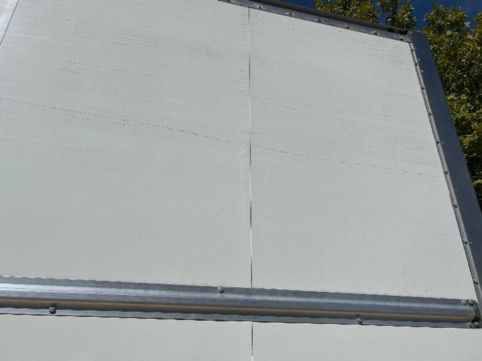 Medium Duty Box Truck-Light and Medium Duty Trucks-Freightliner-2019-M2-Delta-BC-246,694\n\t\tkm-$ 68,250 - Image 25