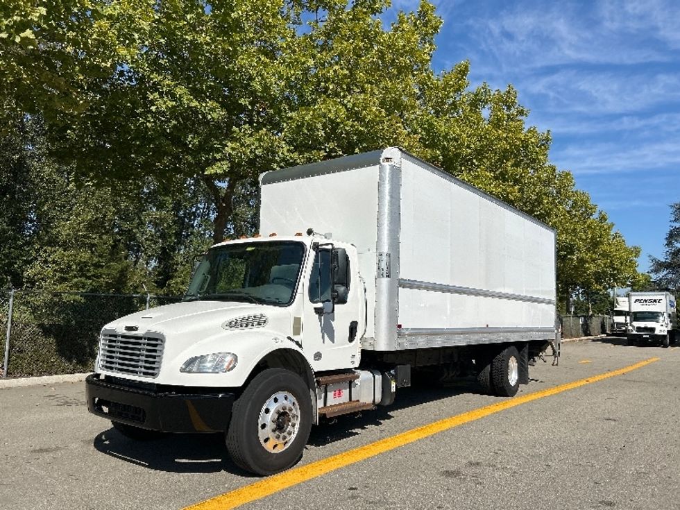 Medium Duty Box Truck-Light and Medium Duty Trucks-Freightliner-2019-M2-Delta-BC-246,694\n\t\tkm-$ 68,250 - Image 3