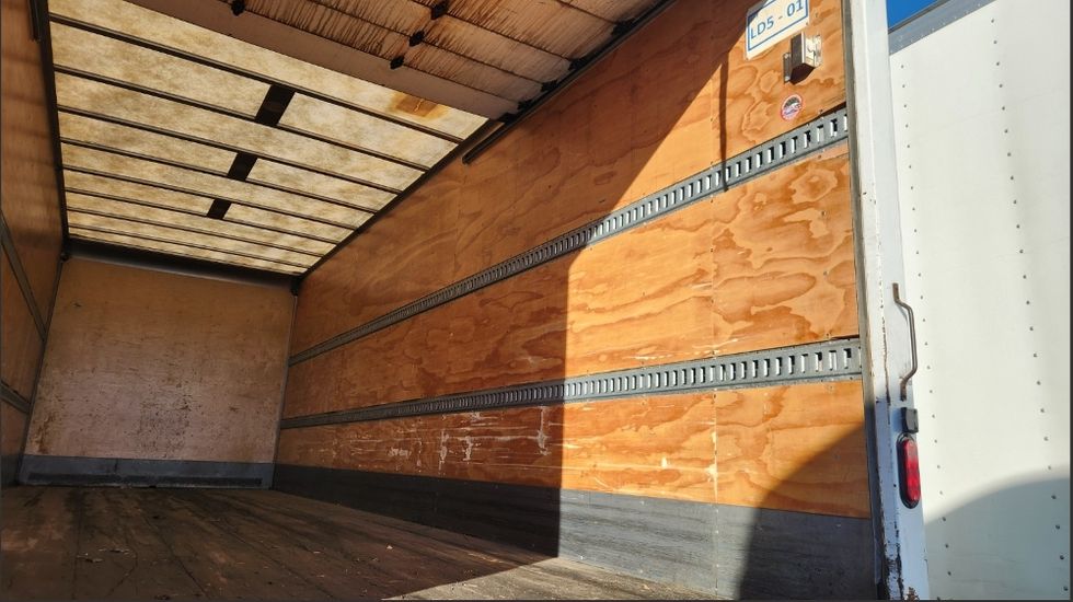 Medium Duty Box Truck-Light and Medium Duty Trucks-Freightliner-2019-M2-Delta-BC-272,933\n\t\tkm-$ 65,750 - Image 12