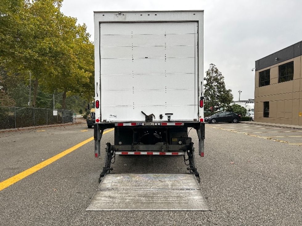 Medium Duty Box Truck-Light and Medium Duty Trucks-Freightliner-2019-M2-Delta-BC-272,933\n\t\tkm-$ 65,750 - Image 8
