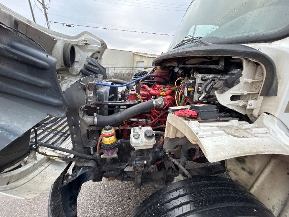 Medium Duty Box Truck-Light and Medium Duty Trucks-Freightliner-2019-M2-Delta-BC-357,042\n\t\tkm-$ 63,000 - Image 24
