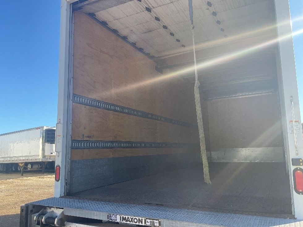 Medium Duty Box Truck-Light and Medium Duty Trucks-Freightliner-2019-M2-East Chicago-IN-107,430\n\t\tmiles-$ 59,250 - Image 11