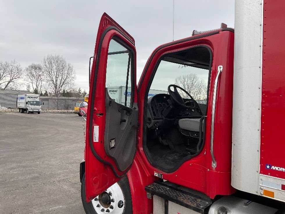 Medium Duty Box Truck-Light and Medium Duty Trucks-Freightliner-2019-M2-East Chicago-IN-120,233\n\t\tmiles-$ 38,000 - Image 15