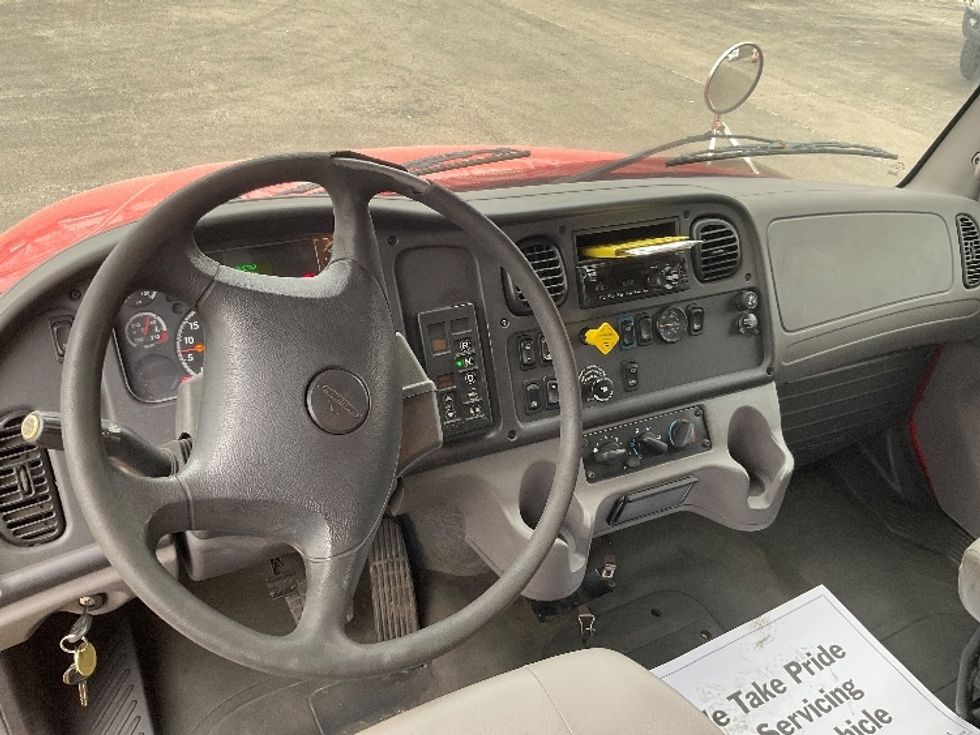 Medium Duty Box Truck-Light and Medium Duty Trucks-Freightliner-2019-M2-East Chicago-IN-120,233\n\t\tmiles-$ 38,000 - Image 17