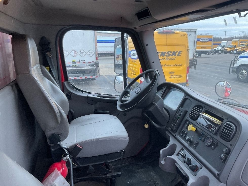 Medium Duty Box Truck-Light and Medium Duty Trucks-Freightliner-2019-M2-East Chicago-IN-120,233\n\t\tmiles-$ 38,000 - Image 21