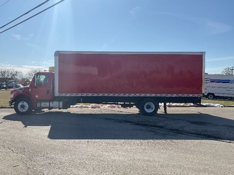 Medium Duty Box Truck-Light and Medium Duty Trucks-Freightliner-2019-M2-East Chicago-IN-189,432\n\t\tmiles-$ 31,500 - Image 4