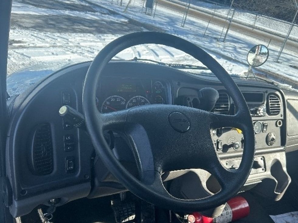 Medium Duty Box Truck-Light and Medium Duty Trucks-Freightliner-2019-M2-East Chicago-IN-197,017\n\t\tmiles-$ 46,750 - Image 17