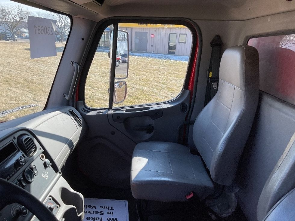 Medium Duty Box Truck-Light and Medium Duty Trucks-Freightliner-2019-M2-East Chicago-IN-224,541\n\t\tmiles-$ 27,000 - Image 18